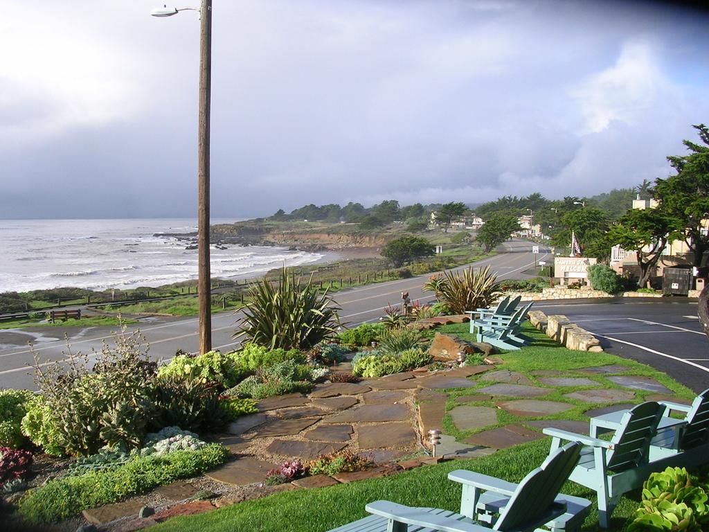 Hotel Shores 2*